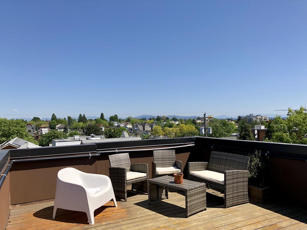 Central Modern Home With Rooftop Seattle Exterior photo